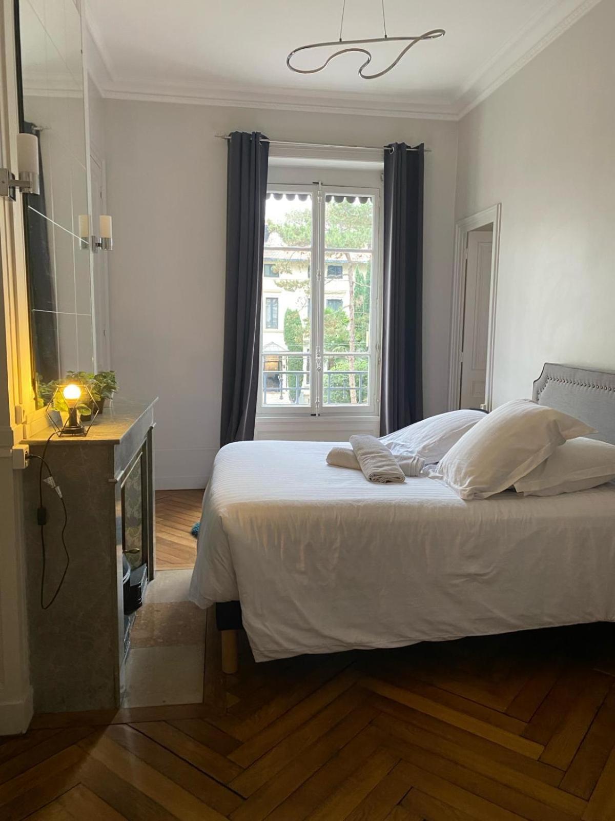 Belges Lião Exterior foto